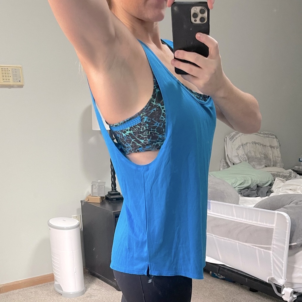 Hurley / Nike dry fit bra and tank top